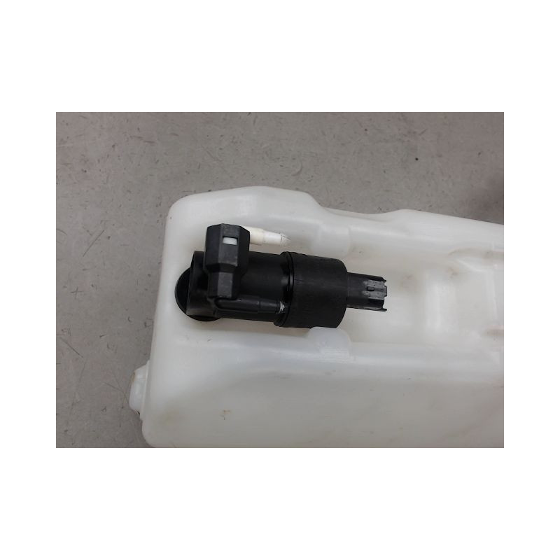RESERVOIR LAVE-GLACE AVANT RENAULT ZOE