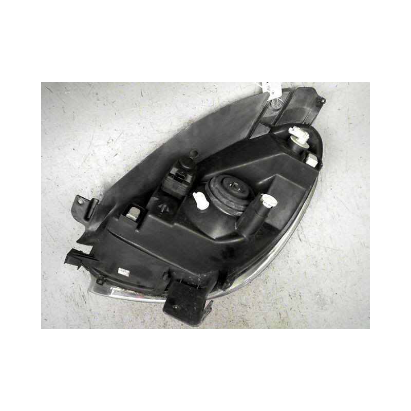 PHARE DROIT CITROEN XSARA PICASSO