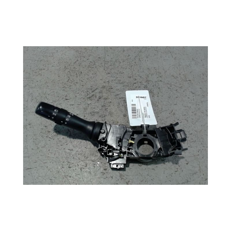 COMMANDE CLIGNOTANT TOYOTA VERSO 2010-