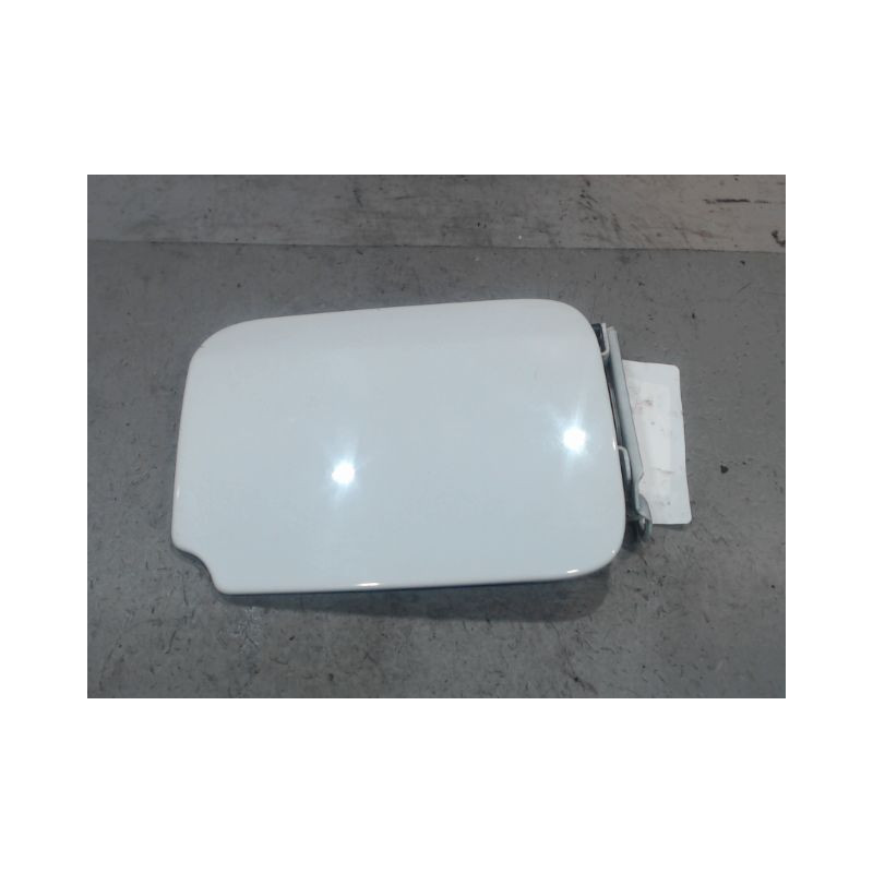 VOLET DE TRAPPE CARBURANT DACIA LOGAN