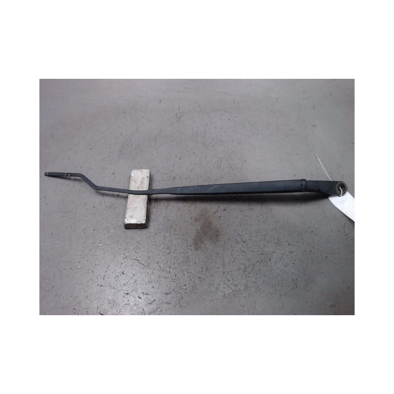 BRAS ESSUIE-GLACE AVANT DROIT CITROEN DS3 2009-