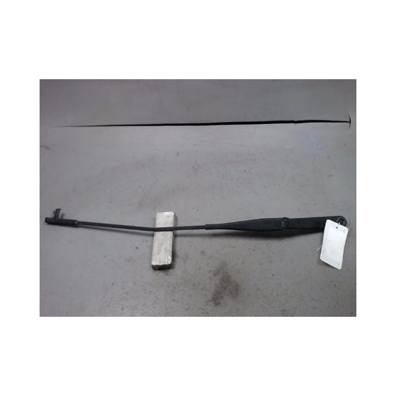 BRAS ESSUIE-GLACE AVANT DROIT FORD FOCUS 2008-