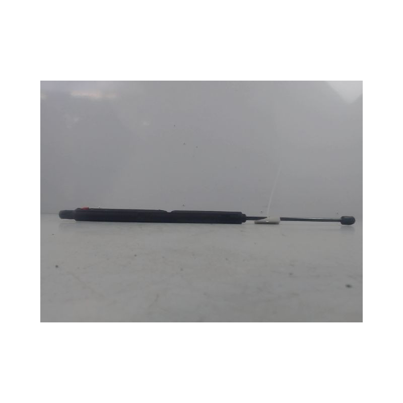 VERIN CAPOT G MERCEDES CLASSE C 2004-