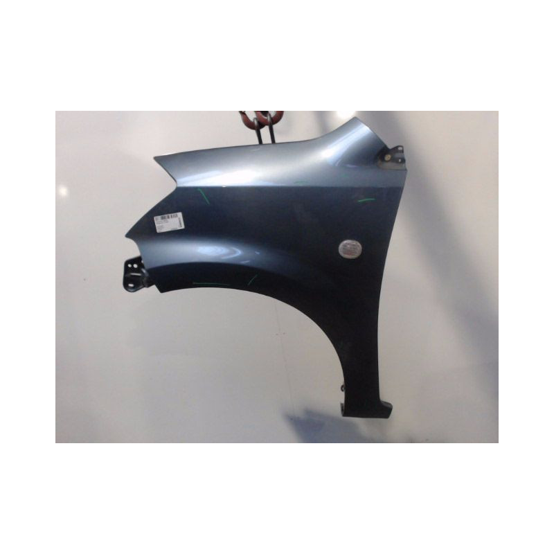 AILE AVANT GAUCHE DAIHATSU SIRION 2000-