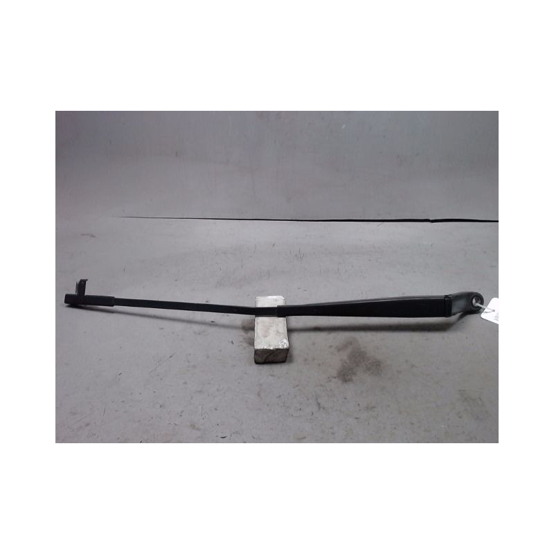 BRAS ESSUIE-GLACE AVANT GAUCHE PEUGEOT 407