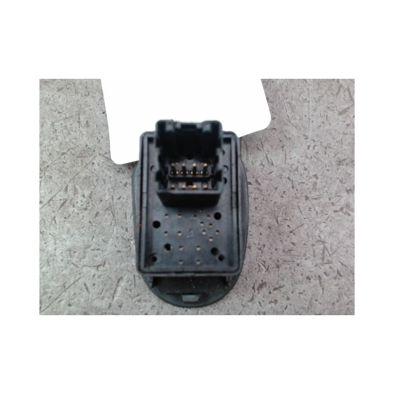 COMMANDE RETROVISSEUR EXTERIEUR ELECTRIQUE FIAT 500 II Phase 1 2007-...
