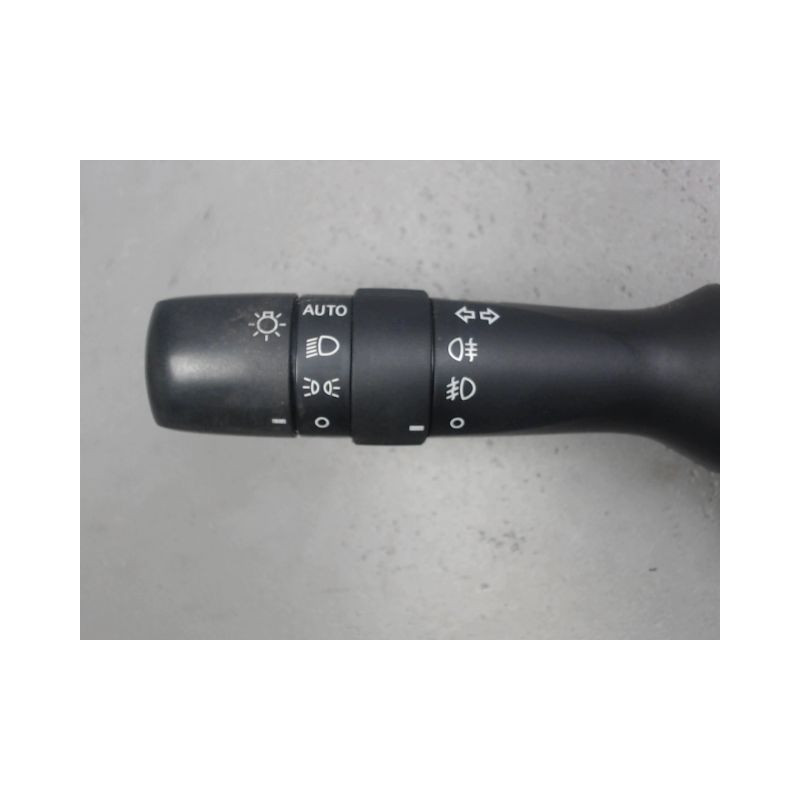 COMMANDE CLIGNOTANT TOYOTA YARIS