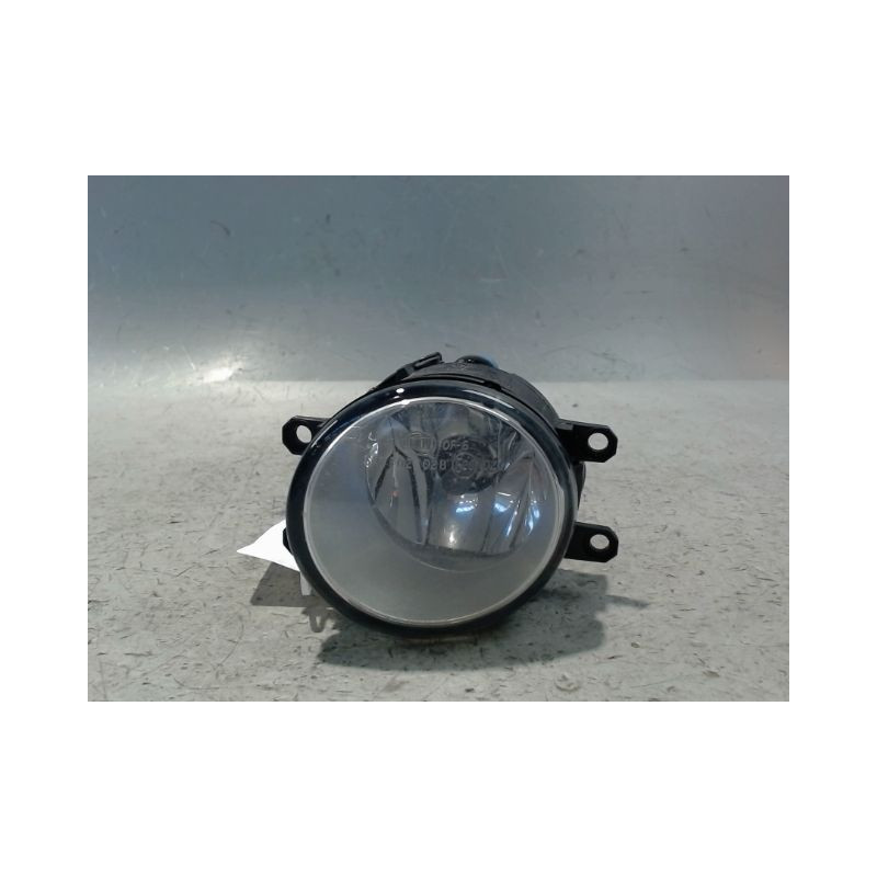 PHARE ANTIBROUILLARD AVANT GAUCHE TOYOTA VERSO 2010-