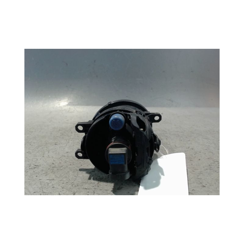 PHARE ANTIBROUILLARD AVANT GAUCHE TOYOTA VERSO 2010-