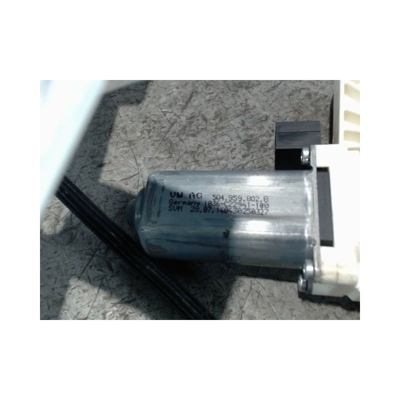 MECANISME+MOTEUR LEVE-GLACE AVANT DROIT VOLKSWAGEN GOLF VI 2008-