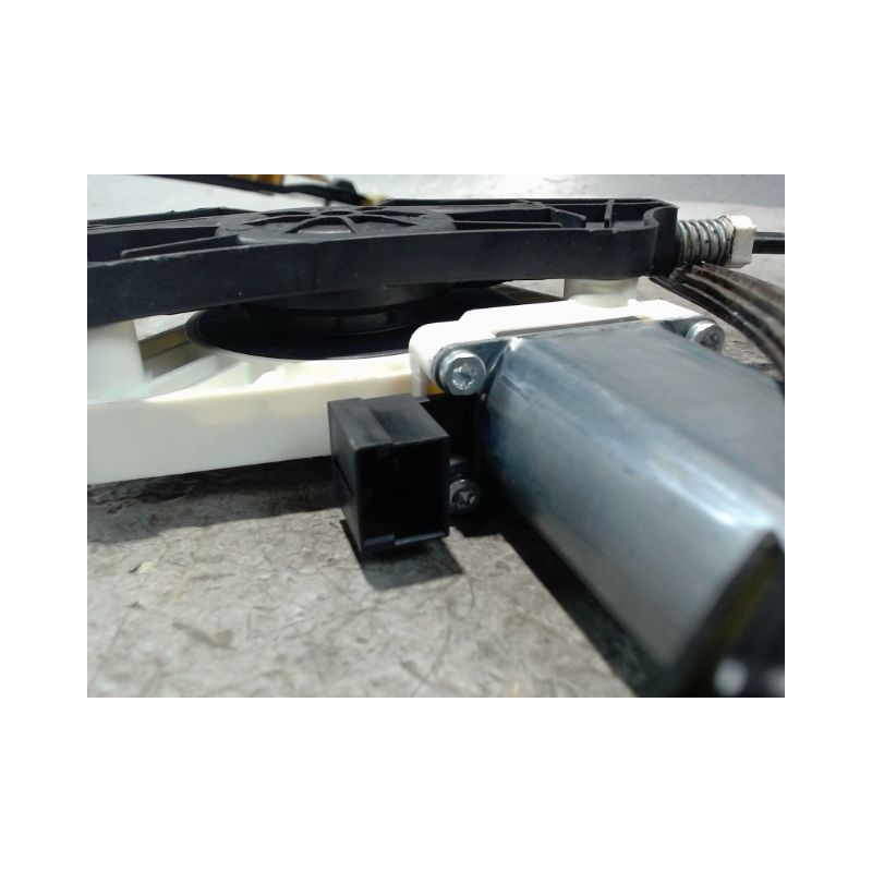 MECANISME+MOTEUR LEVE-GLACE AVANT GAUCHE VOLKSWAGEN GOLF VI 2008-