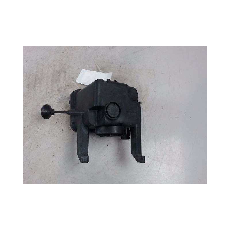 PHARE ANTIBROUILLARD AVANT DROIT OPEL MERIVA 2003-2005