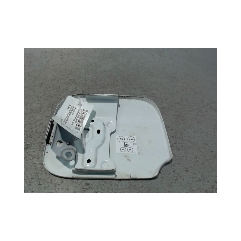 VOLET DE TRAPPE CARBURANT DACIA SANDERO 2008-