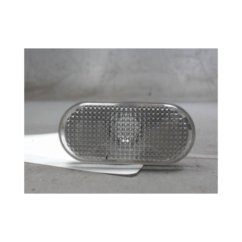 REPETITEUR AILE DROIT RENAULT TWINGO 2 2007-