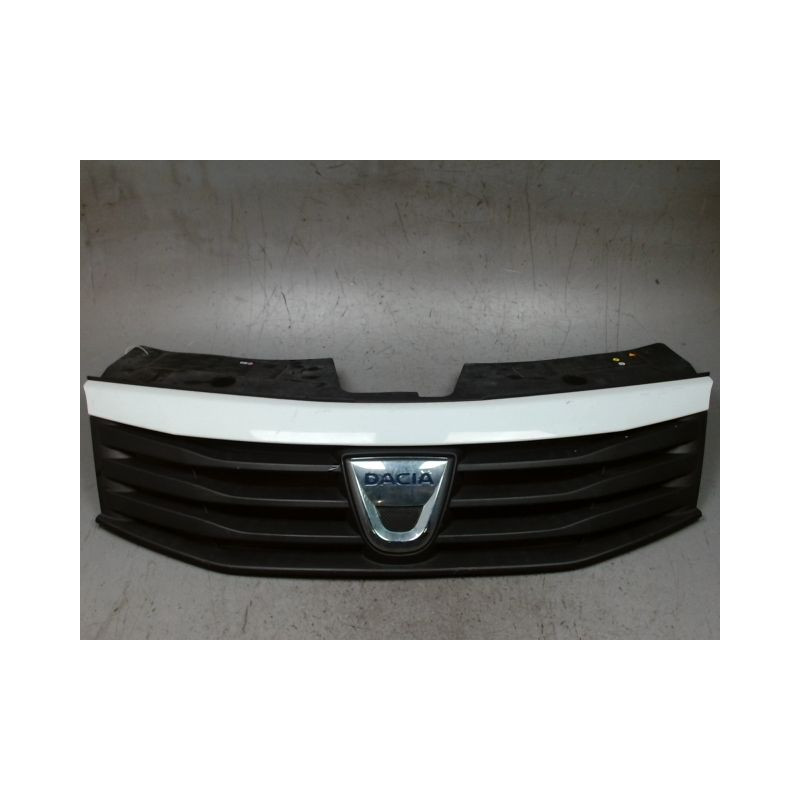 CALANDRE DACIA SANDERO 2008-