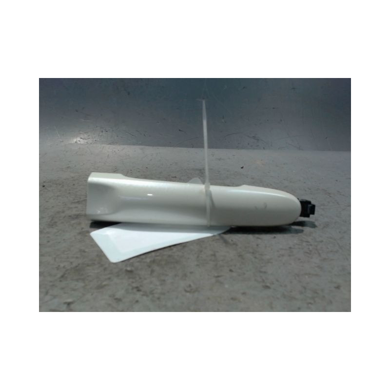 POIGNEE EXTERIEURE PORTE AVANT DROIT NISSAN MICRA 2009-