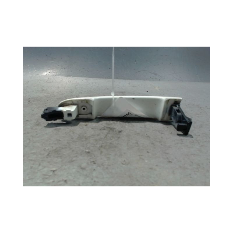 POIGNEE EXTERIEURE PORTE AVANT DROIT NISSAN MICRA 2009-