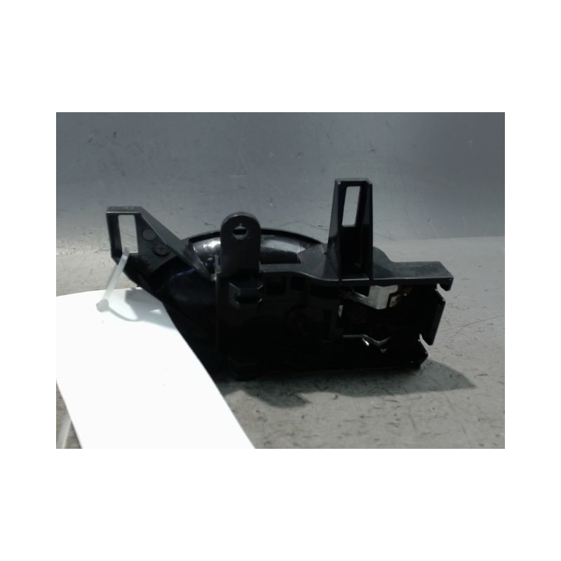 POIGNEE INTERIEURE PORTE AVANT DROIT NISSAN MICRA 2009-