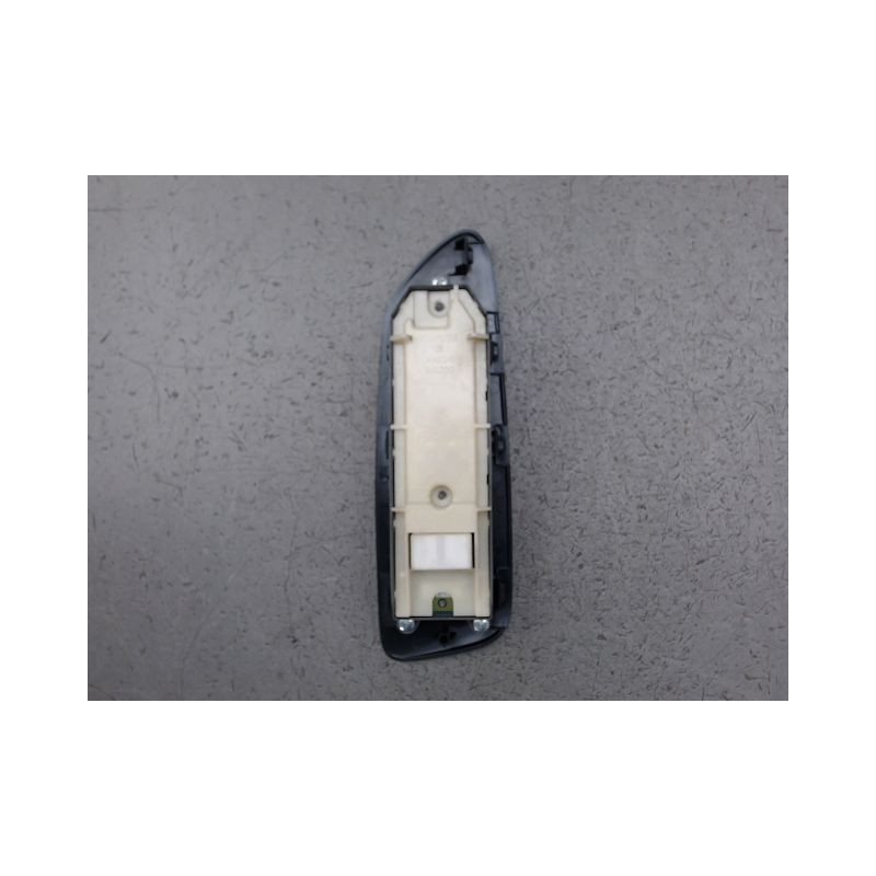 COMMANDE LEVE-GLACE PORTE AVG TOYOTA AURIS