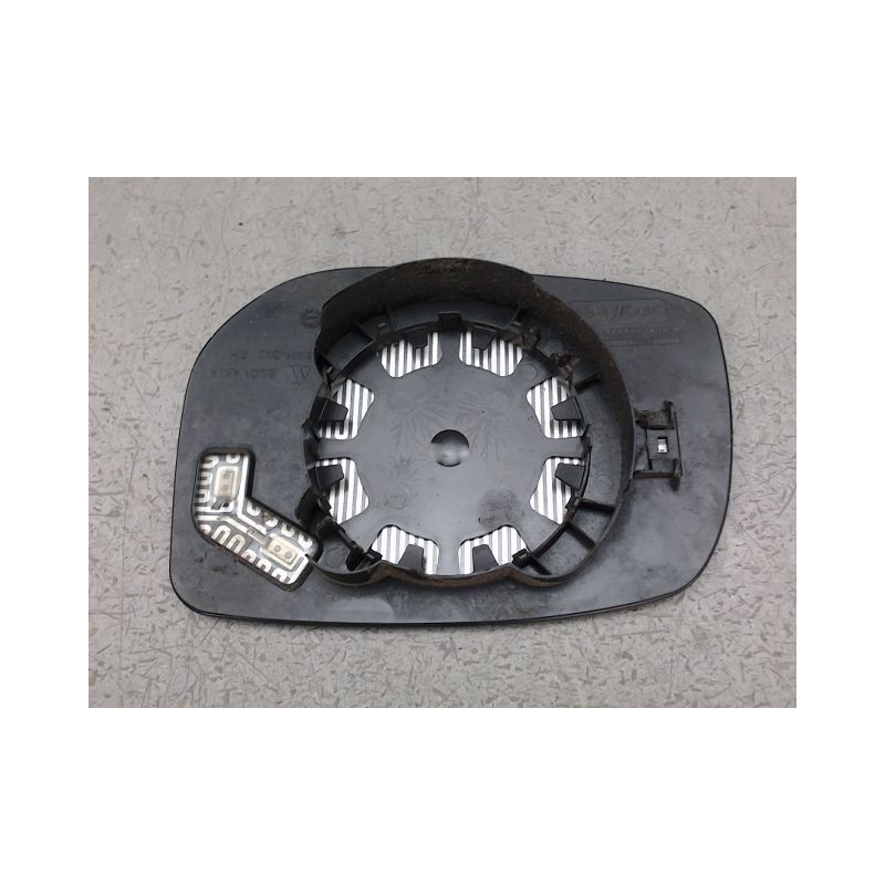 GLACE RETROVISEUR EXT D TOYOTA AURIS