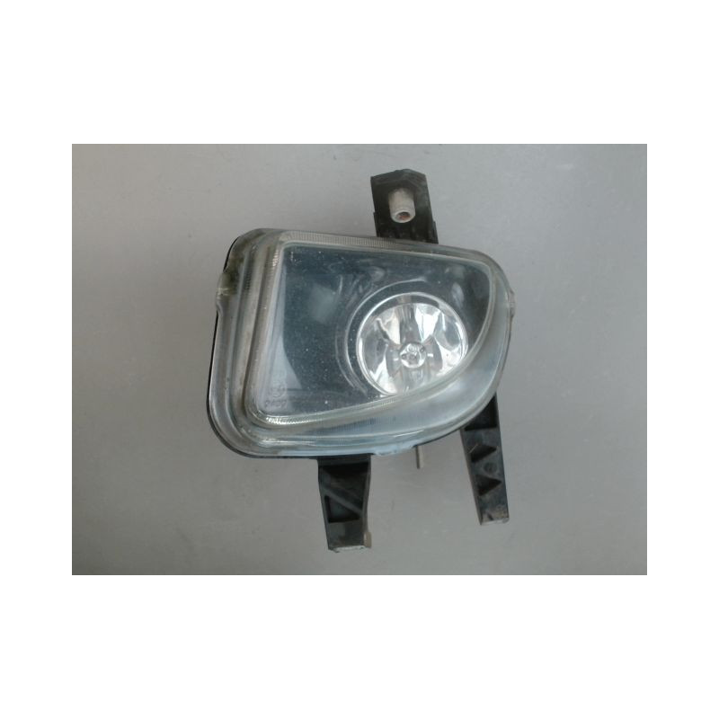 PHARE ANTIBROUILLARD AVANT GAUCHE FIAT PUNTO