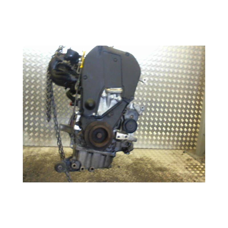MOTEUR ESSENCE M.G. ZR 105