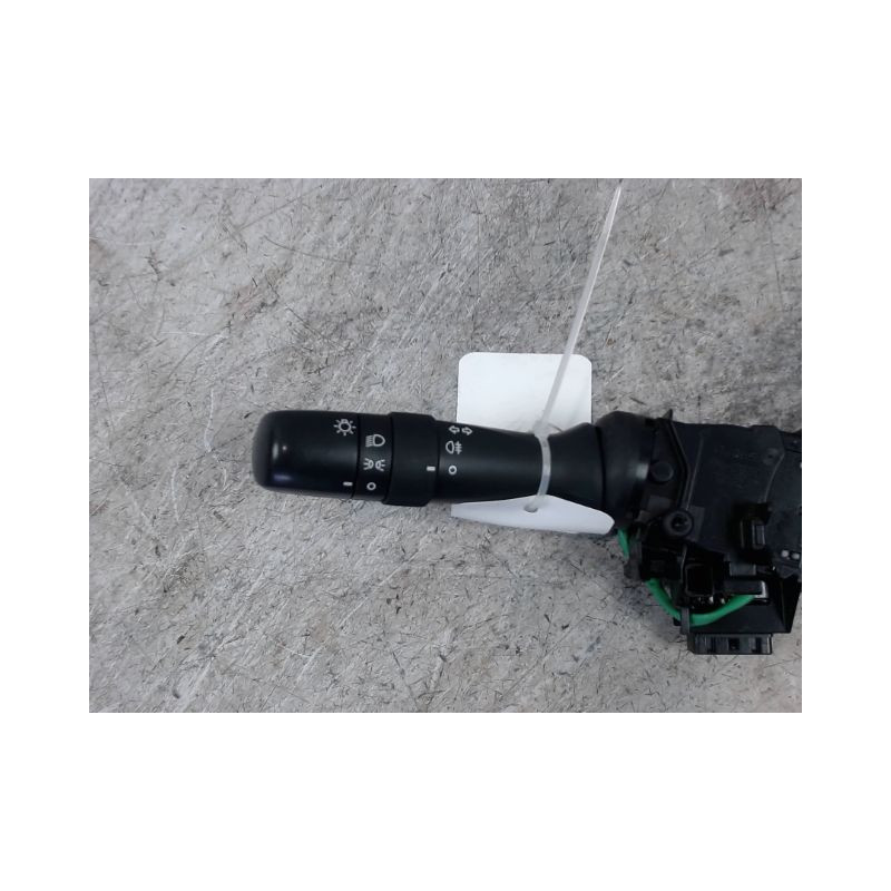 COMMANDE CLIGNOTANT TOYOTA AYGO 5P