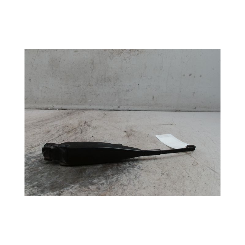 BRAS ESSUIE-GLACE AVANT MERCEDES C200