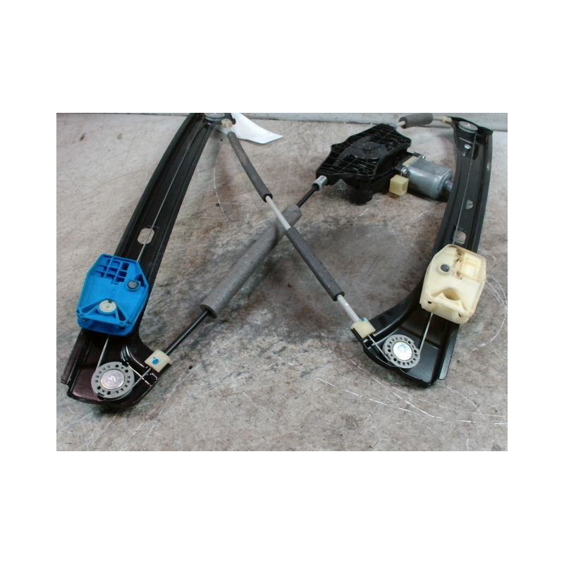 MECANISME+MOTEUR LEVE-GLACE AVANT GAUCHE SKODA KODIAQ