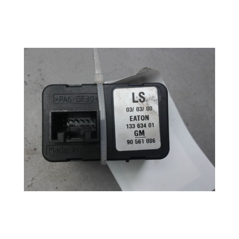 COMMANDE LEVE-GLACE PORTE AVG OPEL ZAFIRA