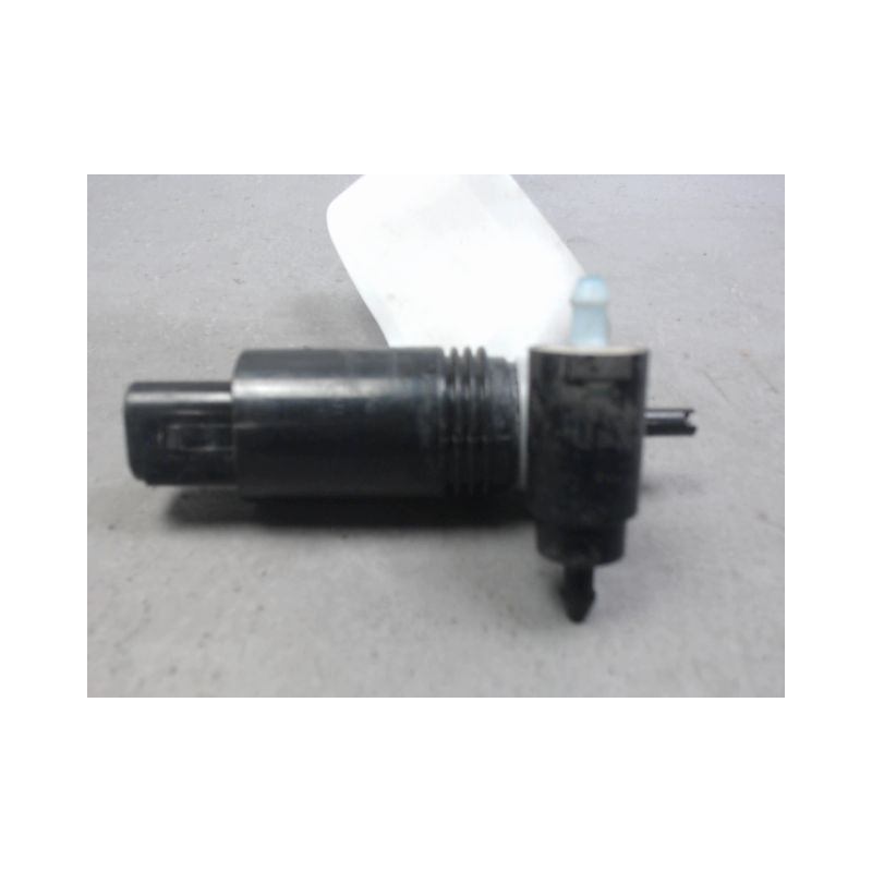 POMPE LAVE-GLACE AVANT MERCEDES CLASSE B