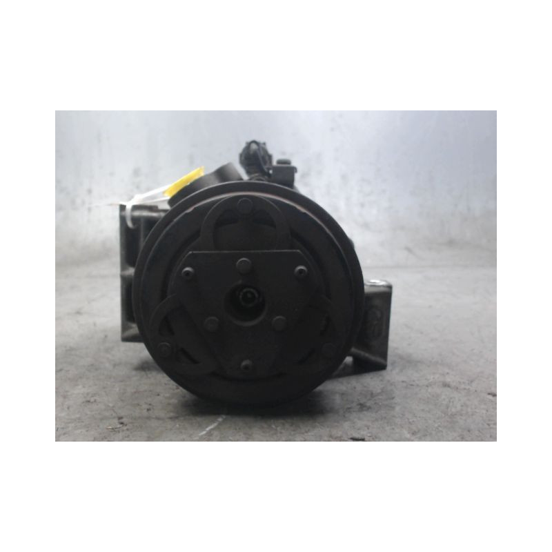 COMPRESSEUR AIR CONDITIONNE NISSAN MICRA