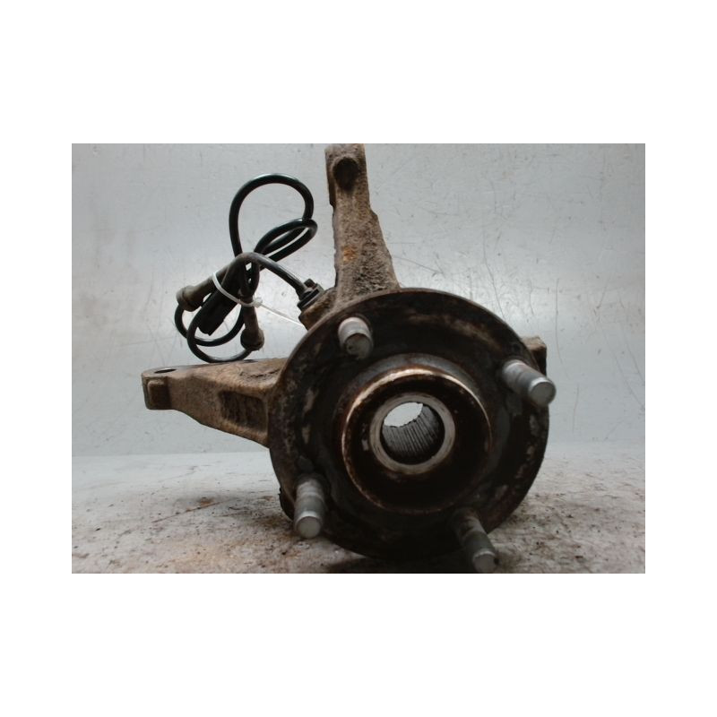 PIVOT AVANT GAUCHE NISSAN MICRA
