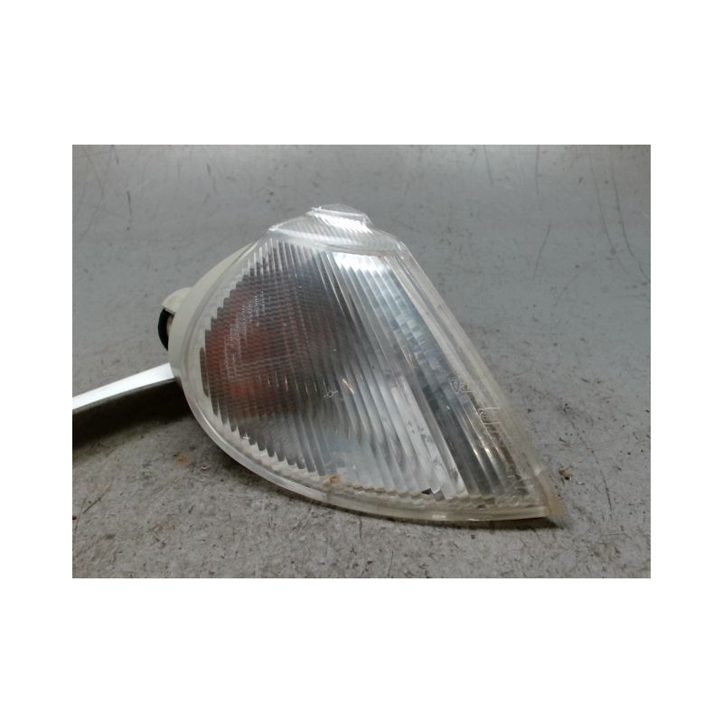 CLIGNOTANT DROIT RENAULT LAGUNA -98