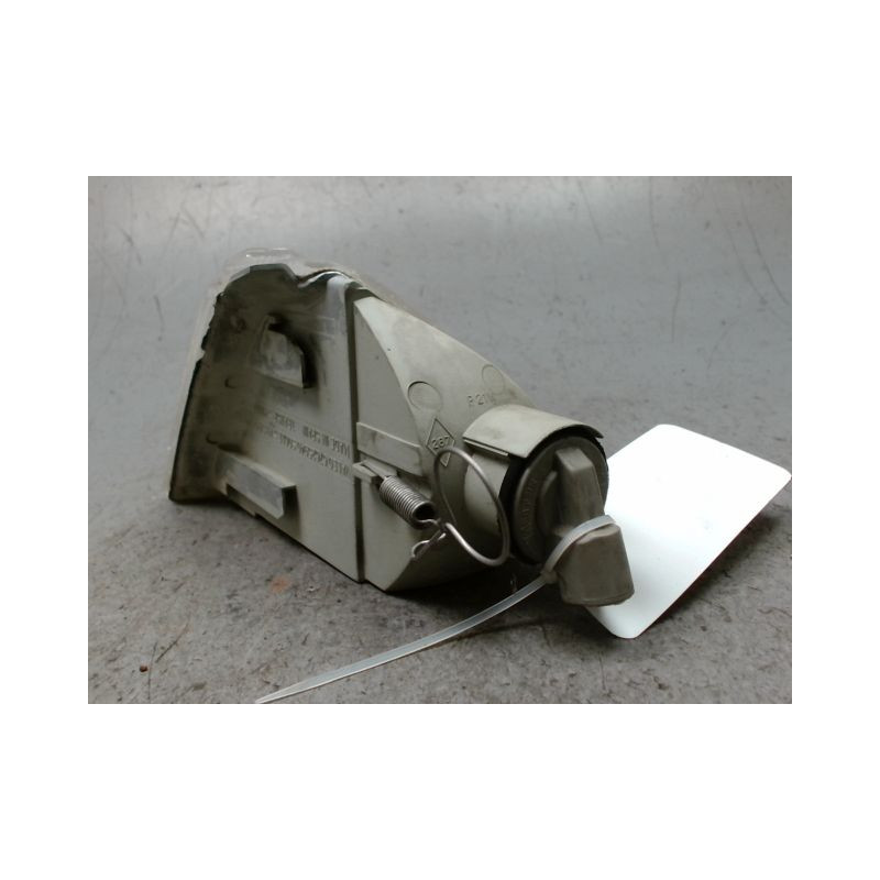 CLIGNOTANT DROIT RENAULT LAGUNA -98