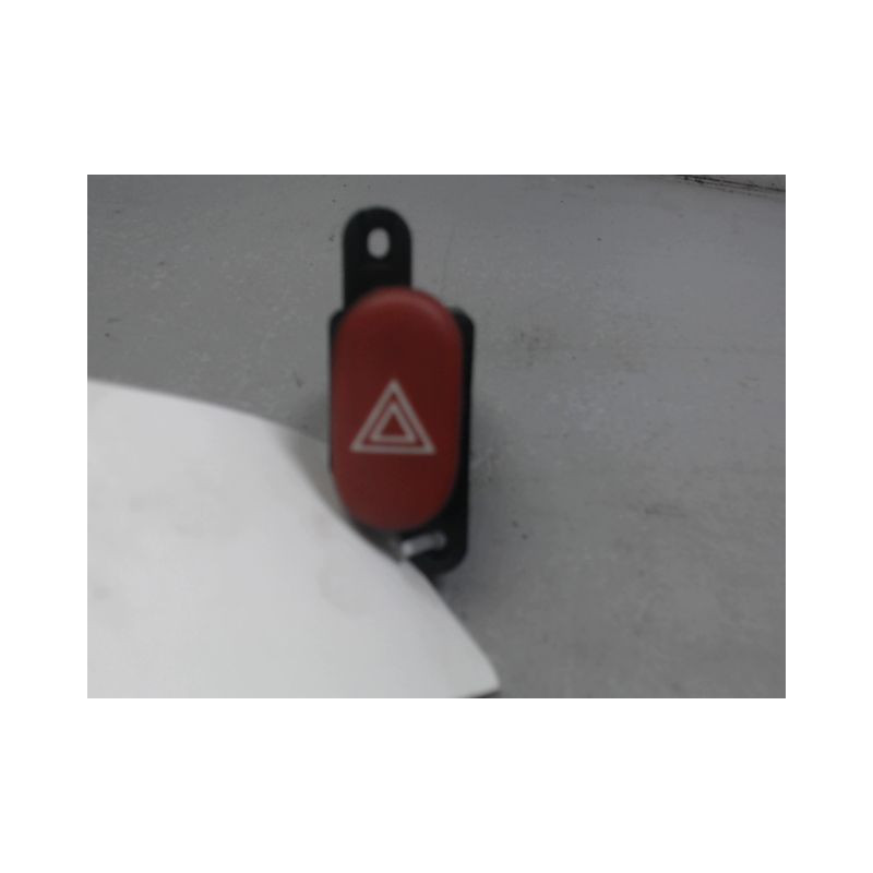 BOUTON DE WARNING RENAULT LAGUNA -98