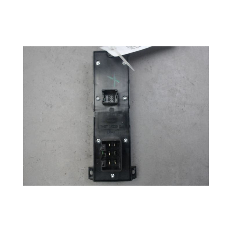 COMMANDE LEVE-GLACE PORTE AVG FORD FOCUS 2008-