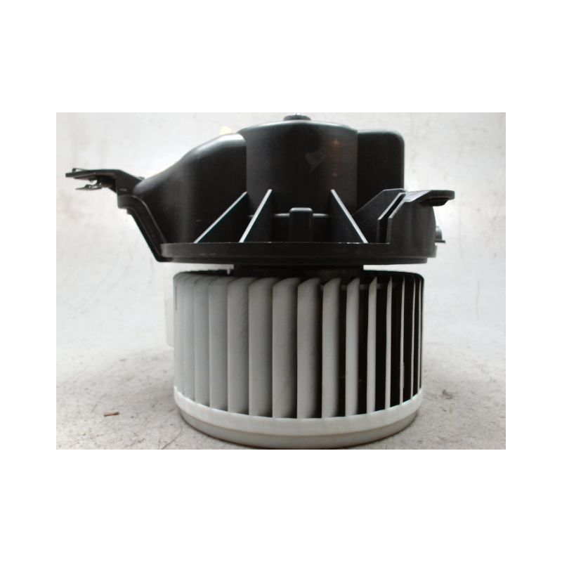 MOTEUR VENTILATEUR CHAUFFAGE FIAT GRANDE PUNTO 2005-