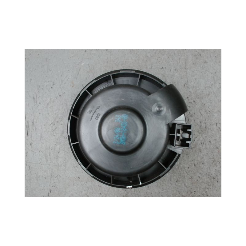 MOTEUR VENTILATEUR CHAUFFAGE FORD FOCUS 2008-