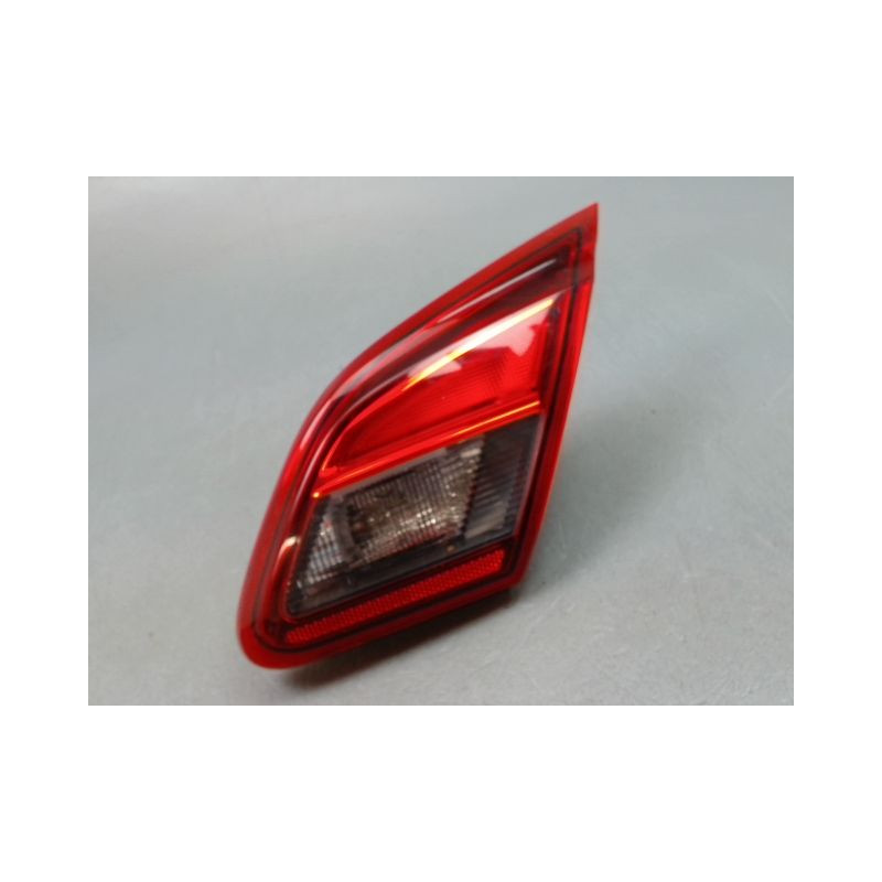 FEU ARRIERE INTERIEUR DROIT OPEL CORSA 2010-