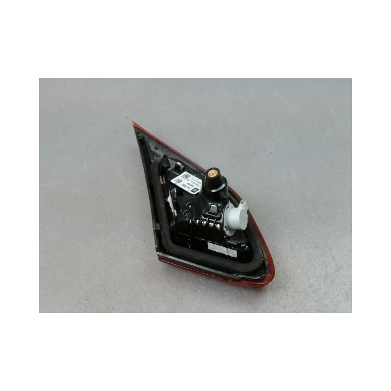 FEU ARRIERE INTERIEUR DROIT OPEL CORSA 2010-