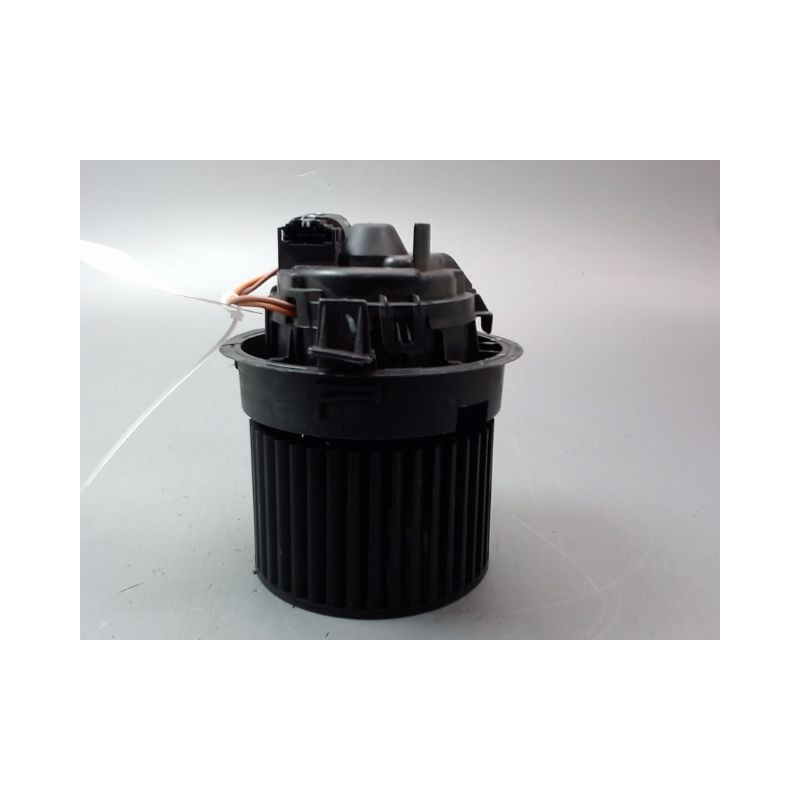 MOTEUR VENTILATEUR CHAUFFAGE RENAULT CLIO IV Phase 1 2012-...