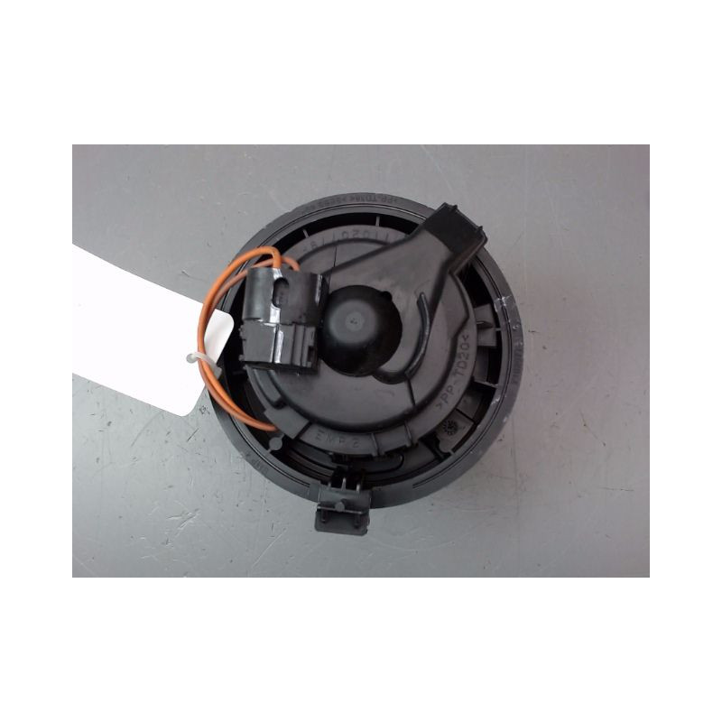 MOTEUR VENTILATEUR CHAUFFAGE RENAULT CLIO IV Phase 1 2012-...