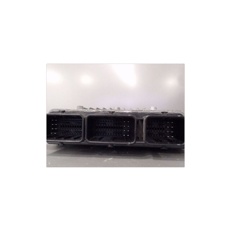 CALCULATEUR MOTEUR FORD FOCUS C-MAX 03-07