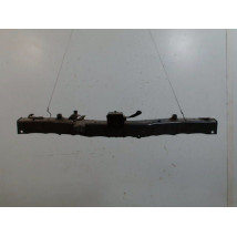 TRAVERSE SUPERIEURE ARMATURE AVANT TOYOTA VERSO