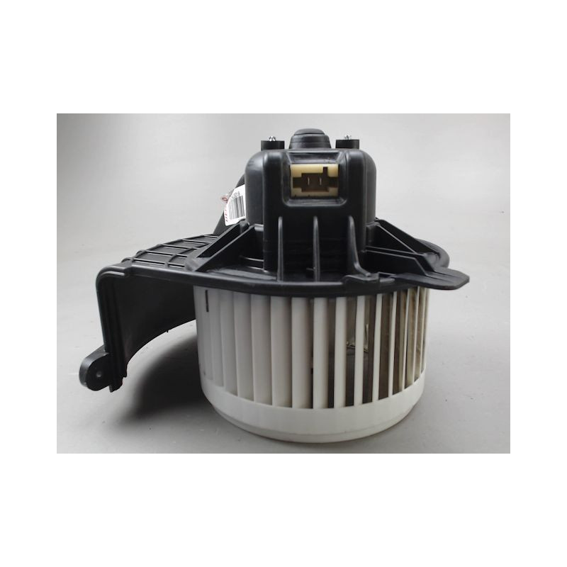 MOTEUR VENTILATEUR CHAUFFAGE RENAULT MASTER