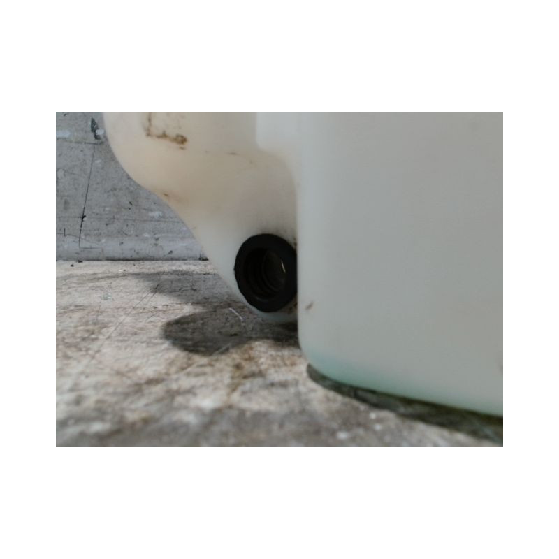 RESERVOIR LAVE-GLACE AVANT PEUGEOT 5008 2009-