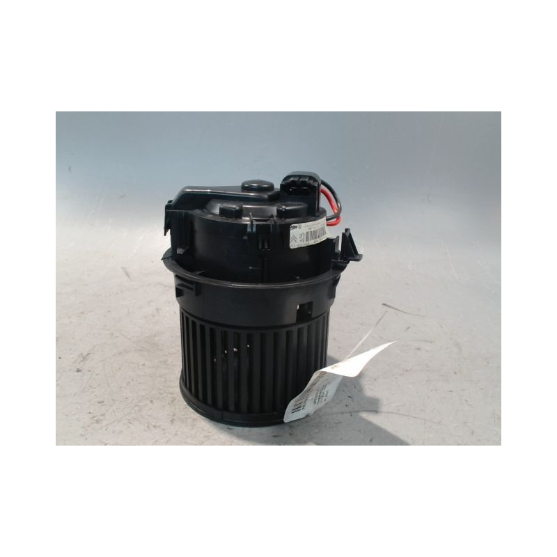 MOTEUR VENTILATEUR CHAUFFAGE PEUGEOT 208