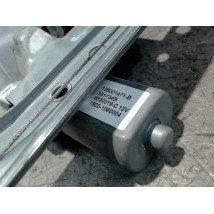 MECANISME+MOTEUR LEVE-GLACE AVANT DROIT RENAULT TWINGO