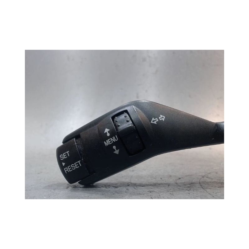 COMMANDE CLIGNOTANT FORD FOCUS